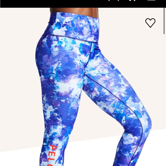 Peloton Blue Moves set. High waisted leggings (L) and sports bra (M). - Picture 11 of 12